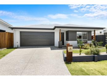 View profile: Modern Family Home with Pool & Solar