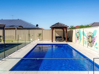 View profile: Poolside Family Living!