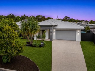 View profile: SPACIOUS FAMILY LIVING WITH POOL, SIDE ACCESS & MULTIPLE LIVING AREAS